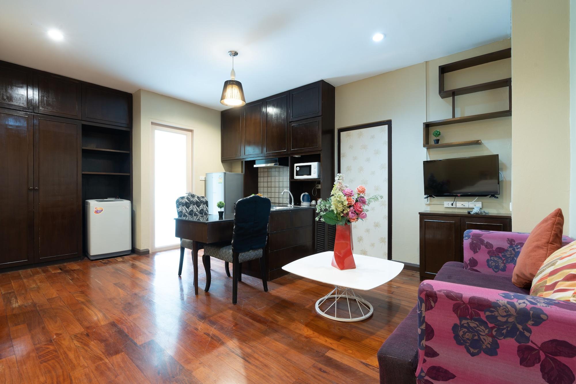 Greenview Ekkamai10 Suite Bangkok Eksteriør billede