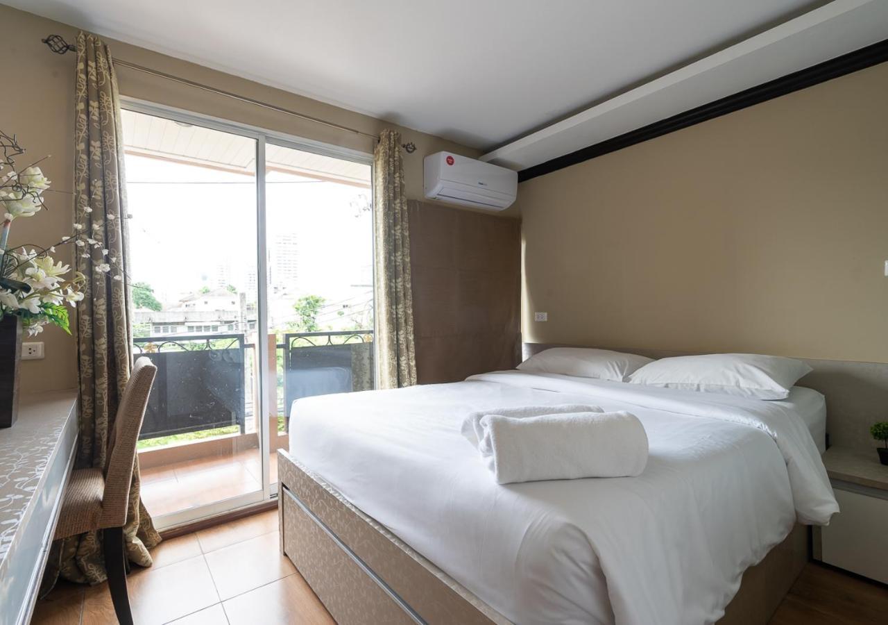 Greenview Ekkamai10 Suite Bangkok Eksteriør billede