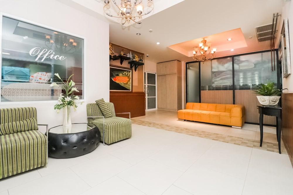 Greenview Ekkamai10 Suite Bangkok Eksteriør billede
