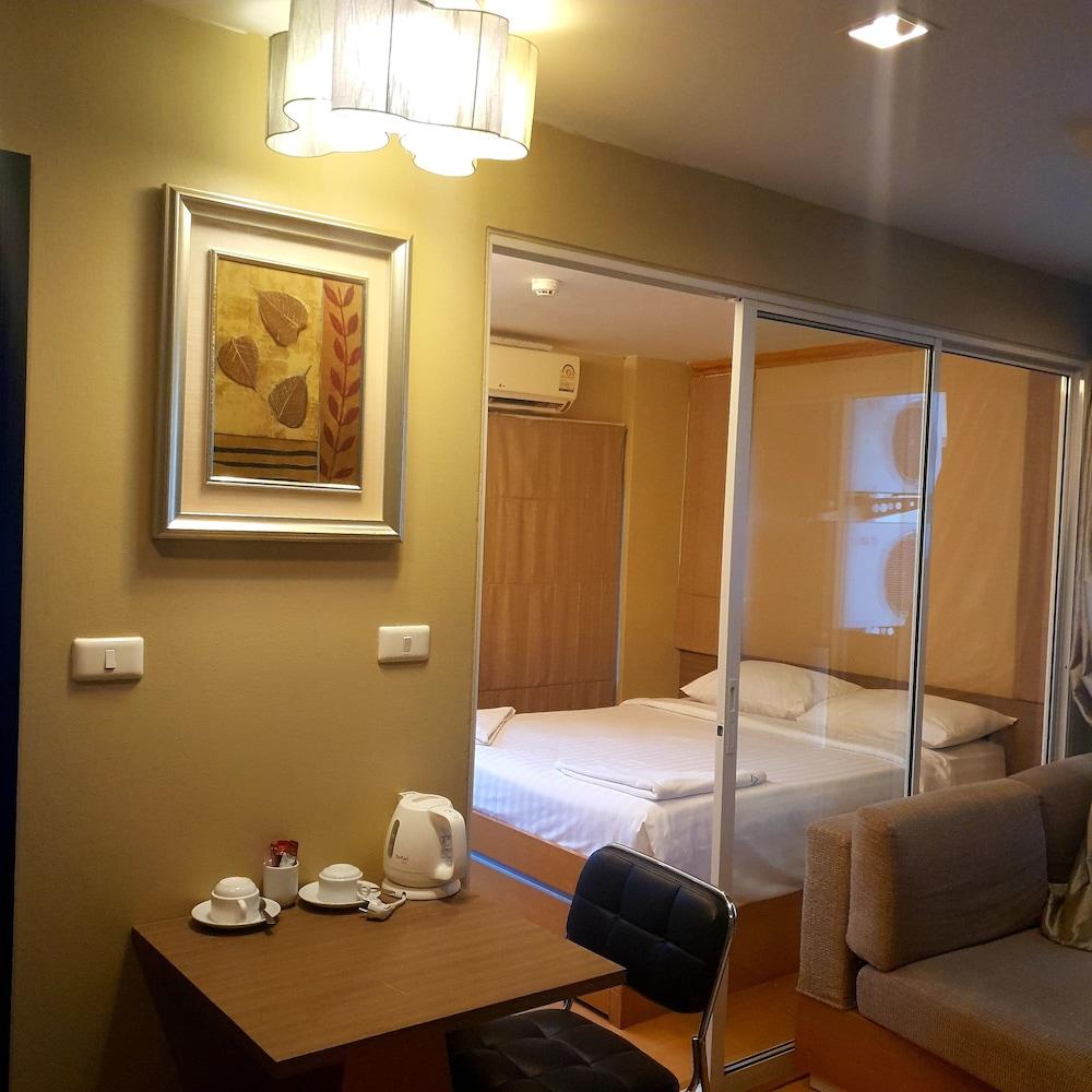Greenview Ekkamai10 Suite Bangkok Eksteriør billede