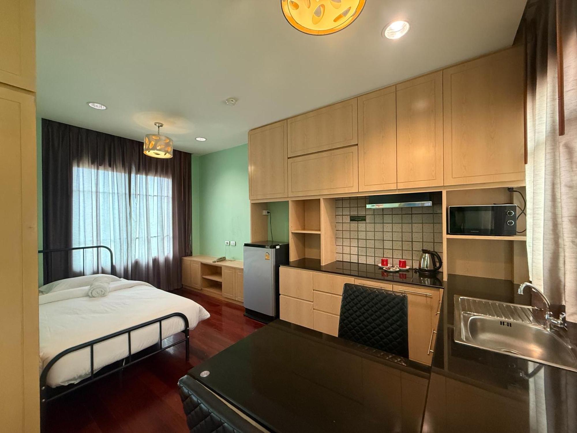 Greenview Ekkamai10 Suite Bangkok Eksteriør billede