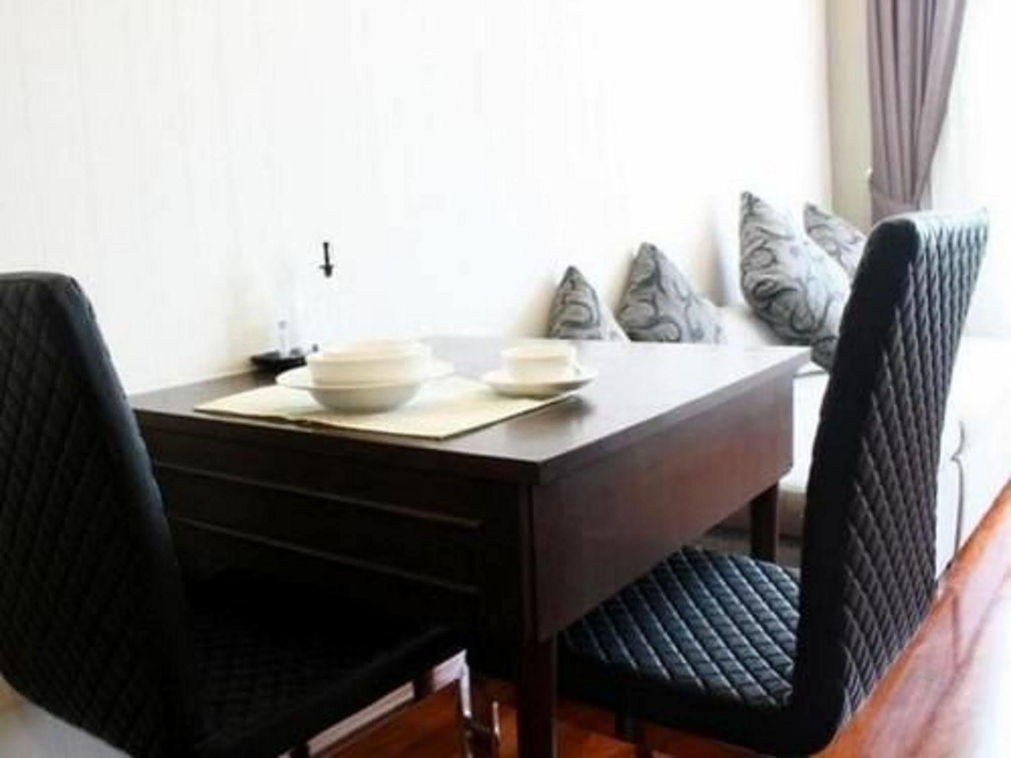 Greenview Ekkamai10 Suite Bangkok Eksteriør billede