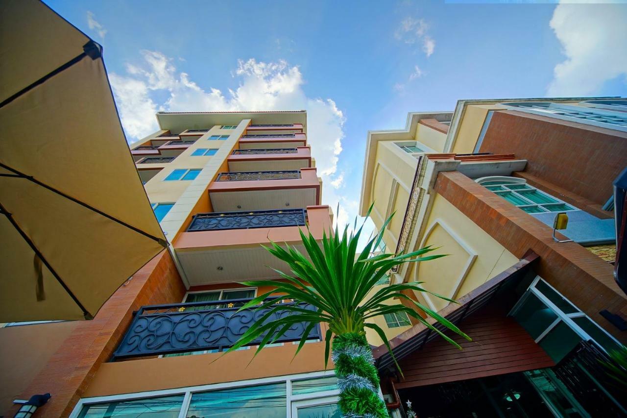 Greenview Ekkamai10 Suite Bangkok Eksteriør billede