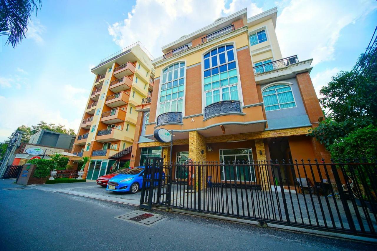 Greenview Ekkamai10 Suite Bangkok Eksteriør billede