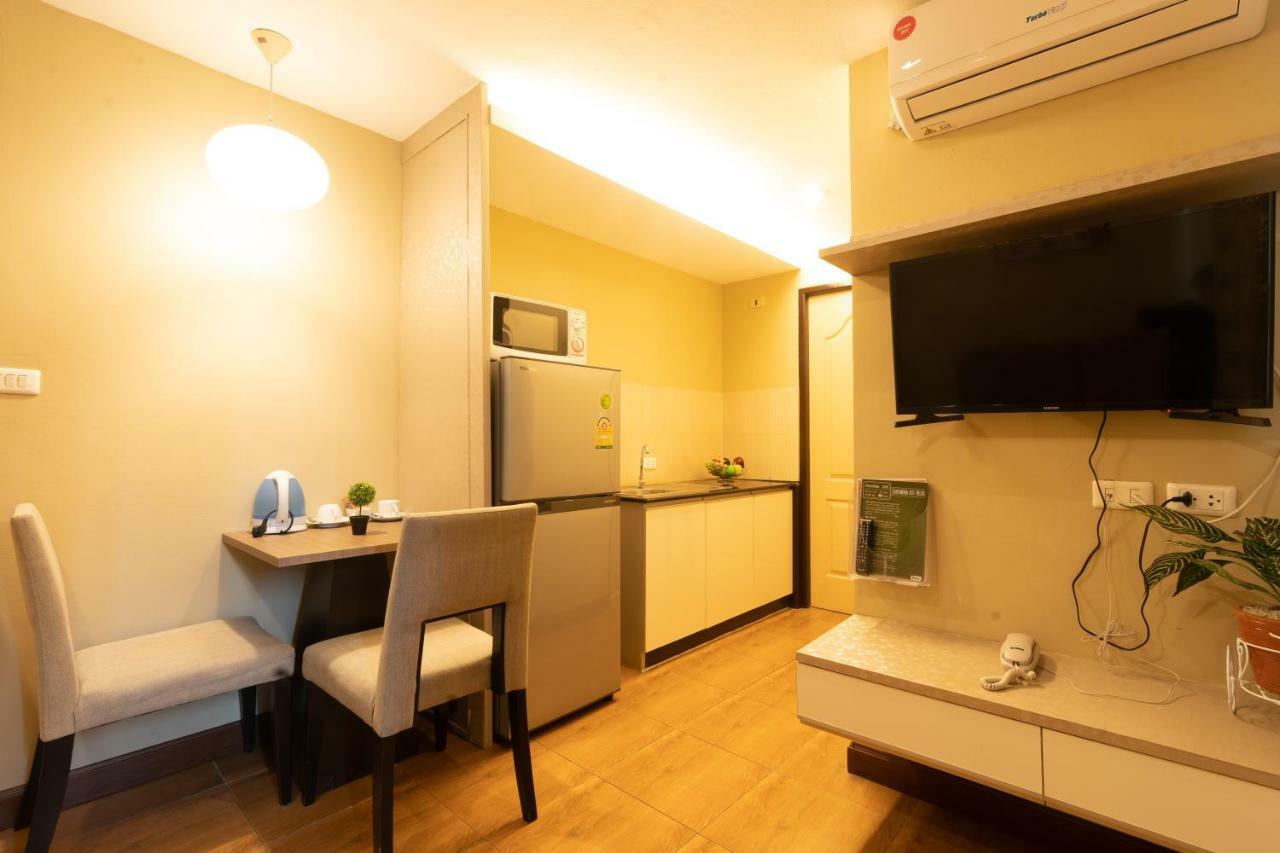 Greenview Ekkamai10 Suite Bangkok Eksteriør billede